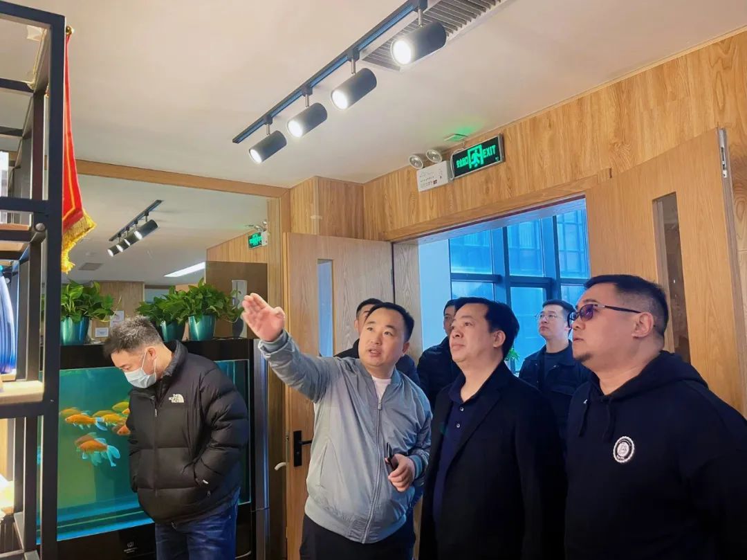 郑州市体育局、郑东新区教文体局领导莅临彩合网体育调研指导